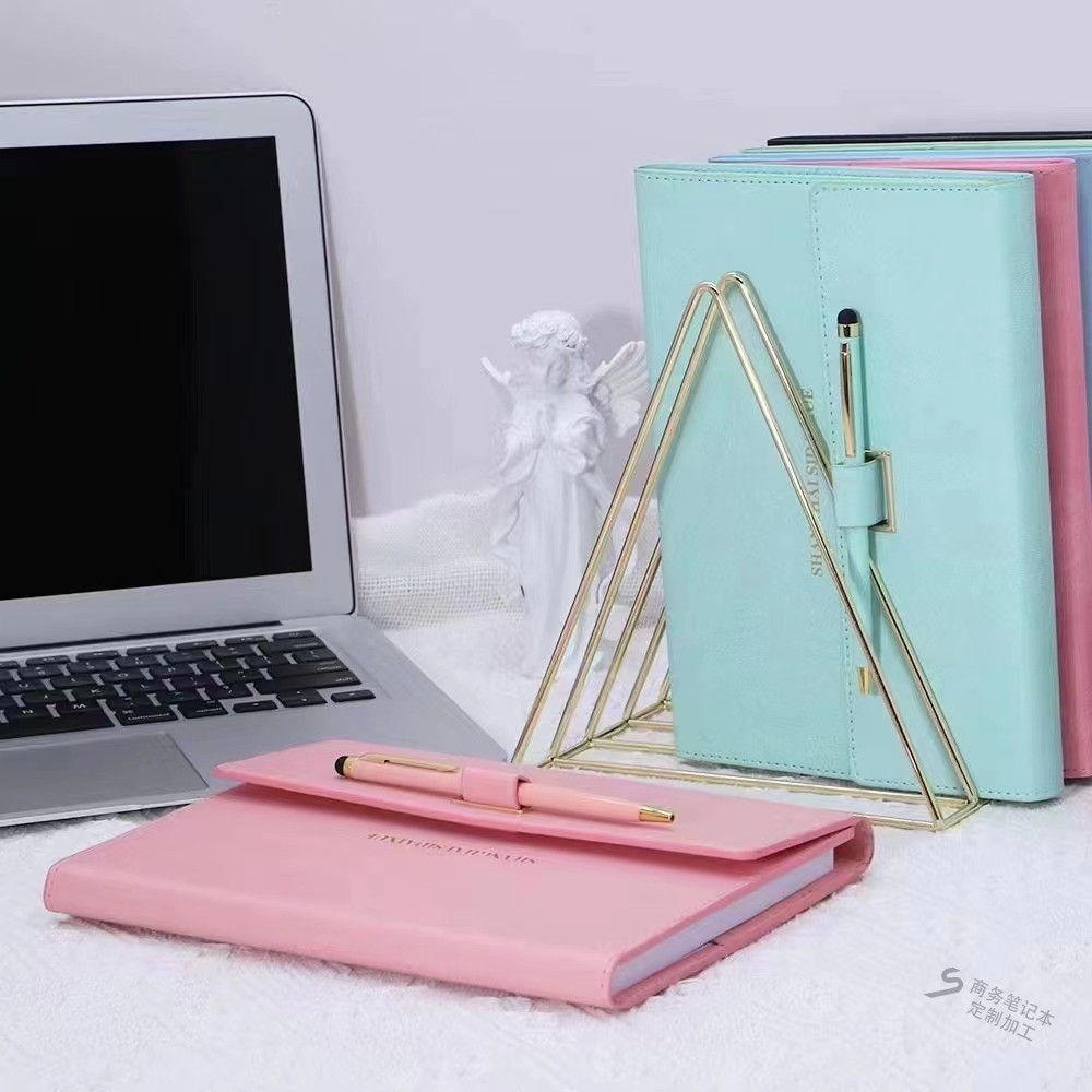 如何在筆記本定做的頁(yè)面設(shè)計(jì)中實(shí)現(xiàn)一體化的排版效果？